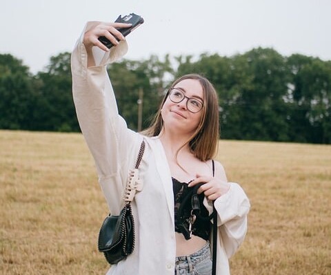 selfie-7611326_640